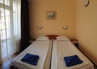 Отель CASA DEL SOL Sozopol Созополь Двухместный номер с 2 отдельными кроватями и видом на город-5